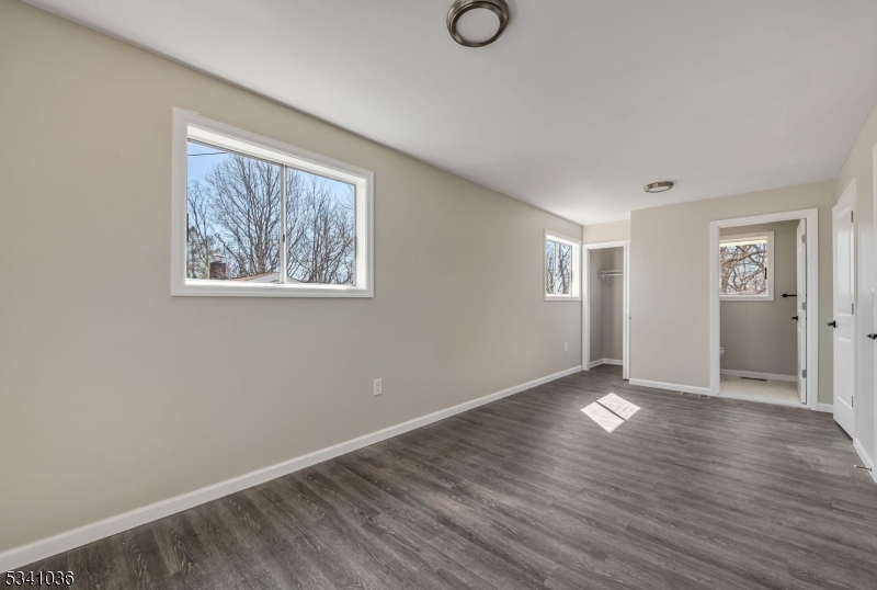 21 Gulick St