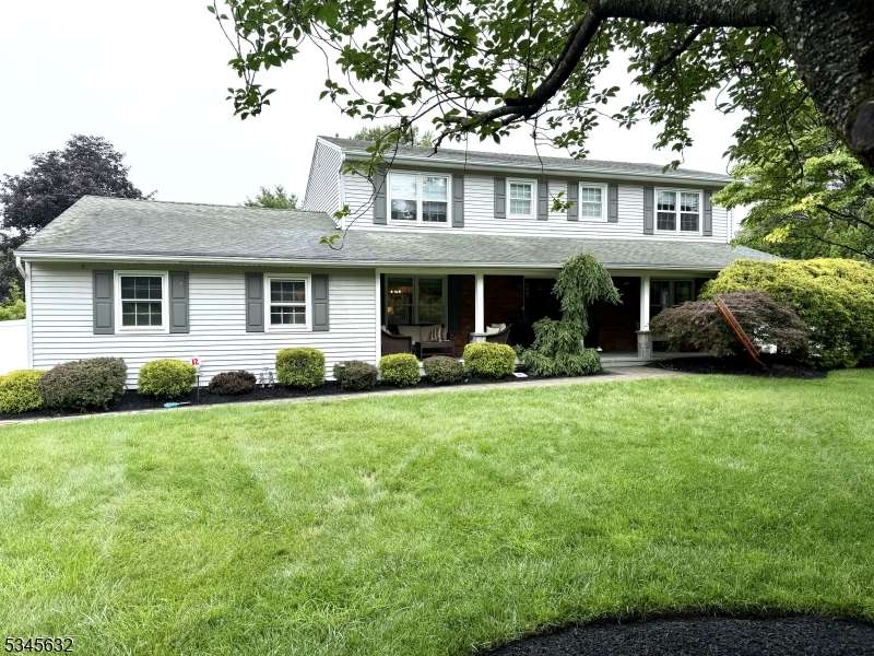 18 Marguerite Ln