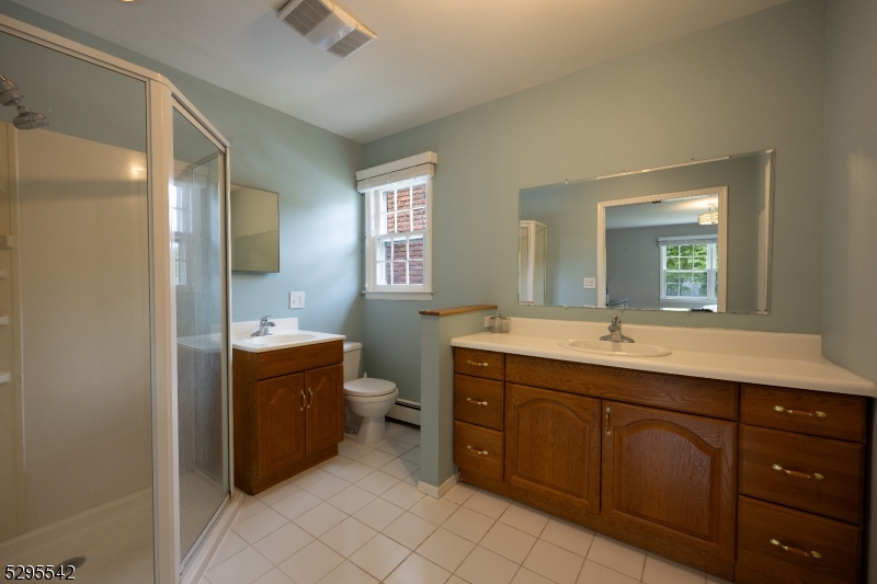 18 Marguerite Ln