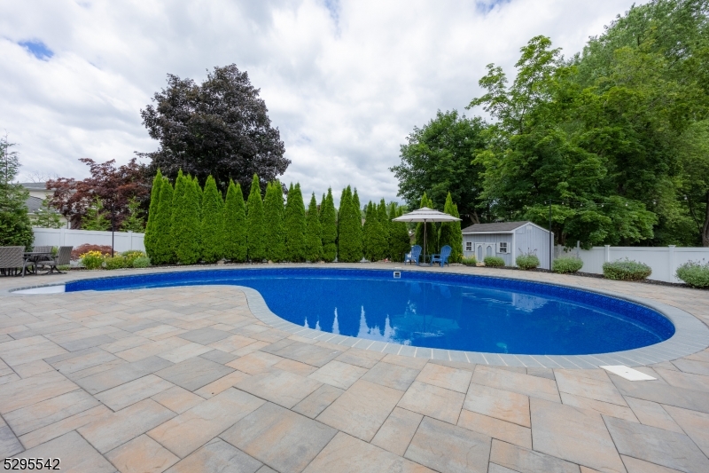 18 Marguerite Ln