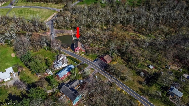 43 Dead Tree Run Rd