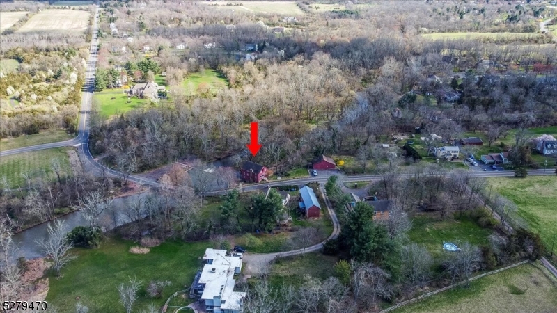 43 Dead Tree Run Rd