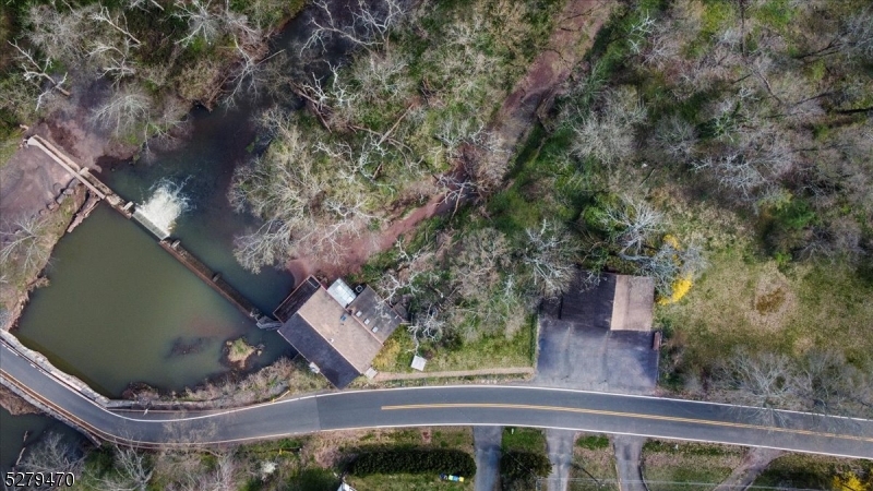 43 Dead Tree Run Rd