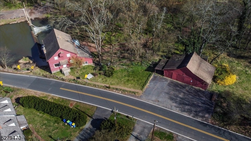 43 Dead Tree Run Rd
