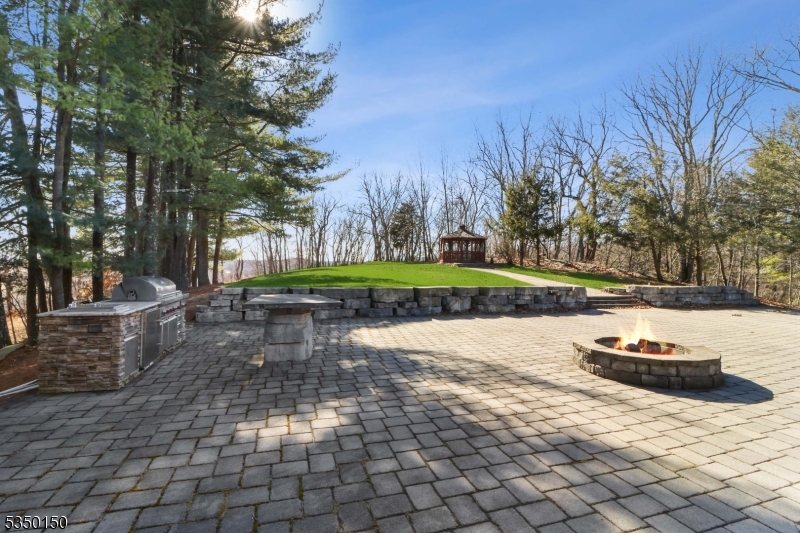 40 Fernwood Rd