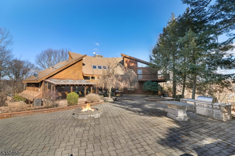 40 Fernwood Rd