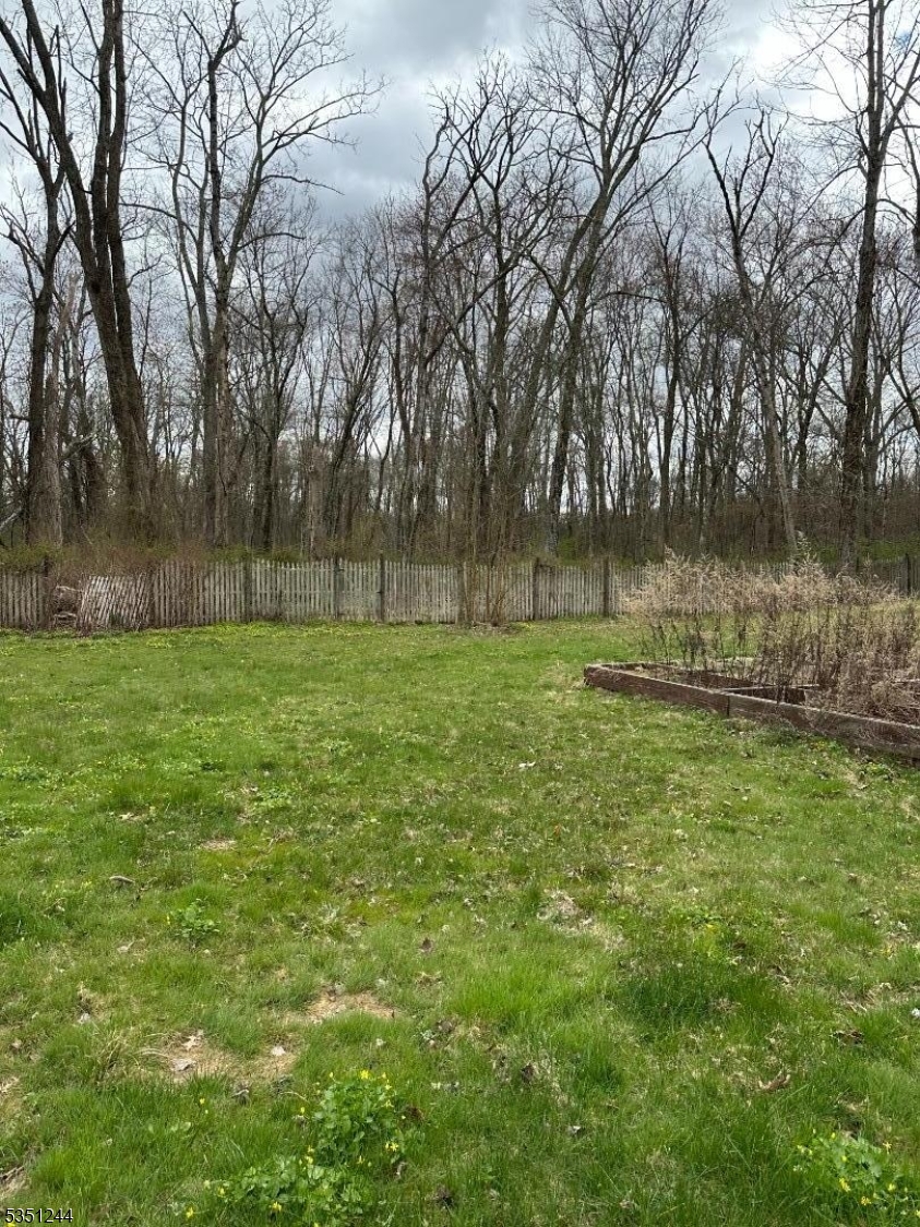 213 Liberty Corner Rd
