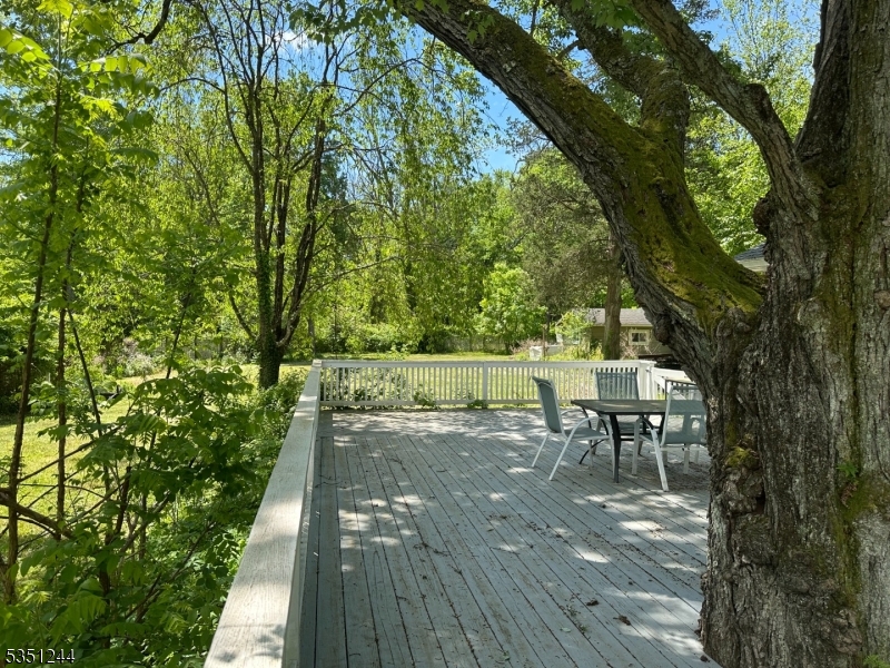 213 Liberty Corner Rd