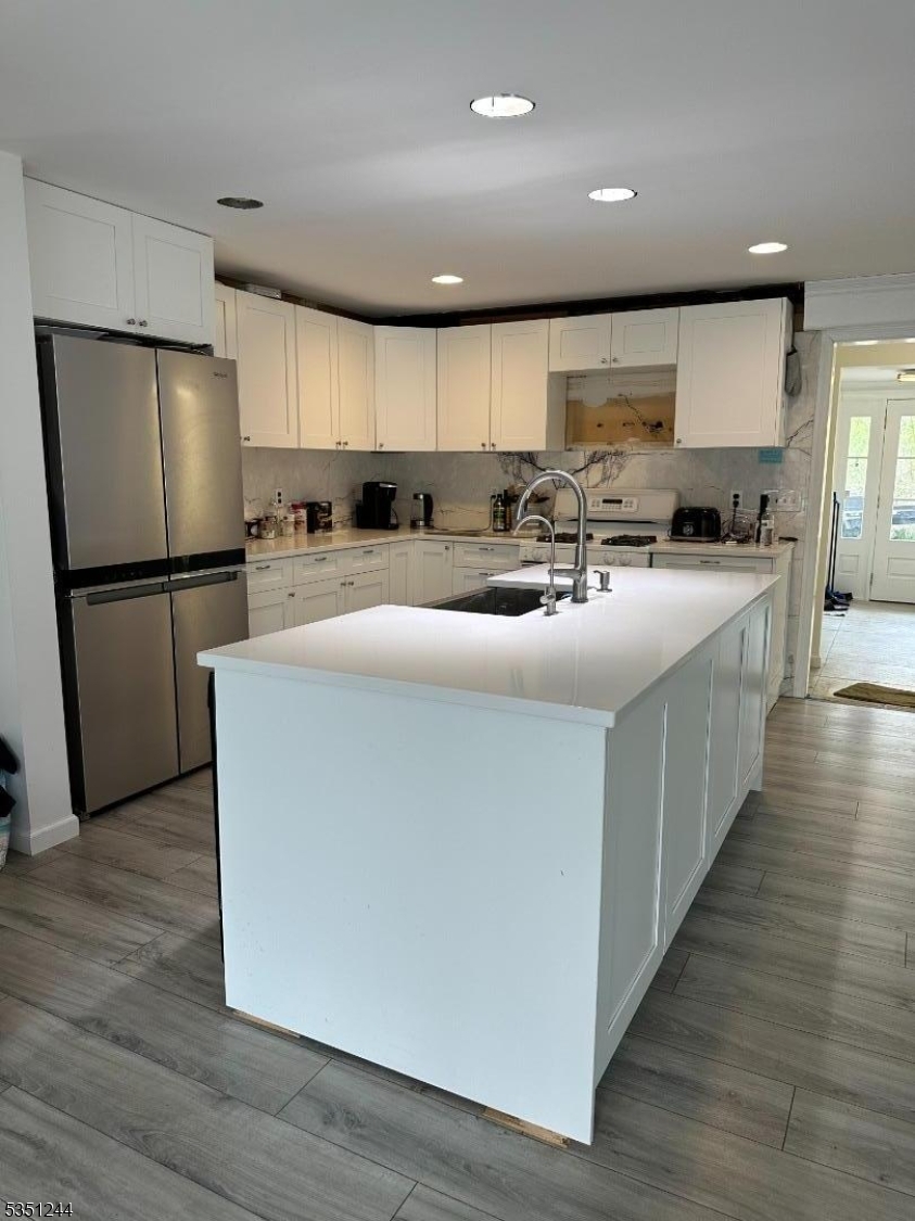 213 Liberty Corner Rd