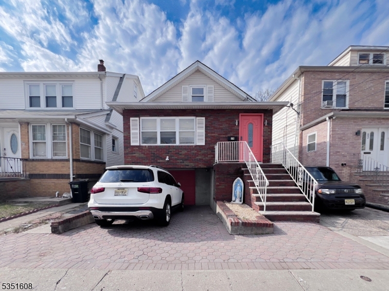79 Shaler Ave