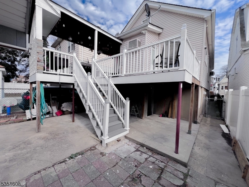 79 Shaler Ave