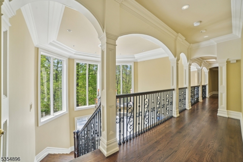 7 Nottingham Way