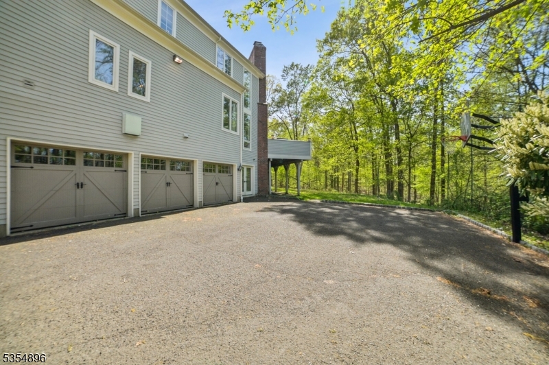 7 Nottingham Way