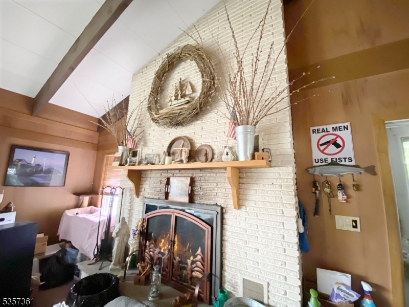 31 Cove Rd