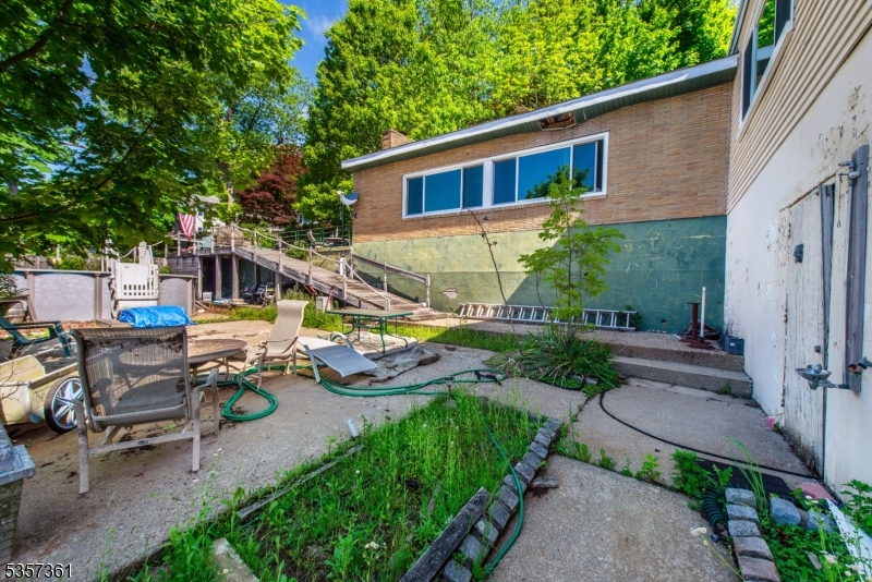 31 Cove Rd