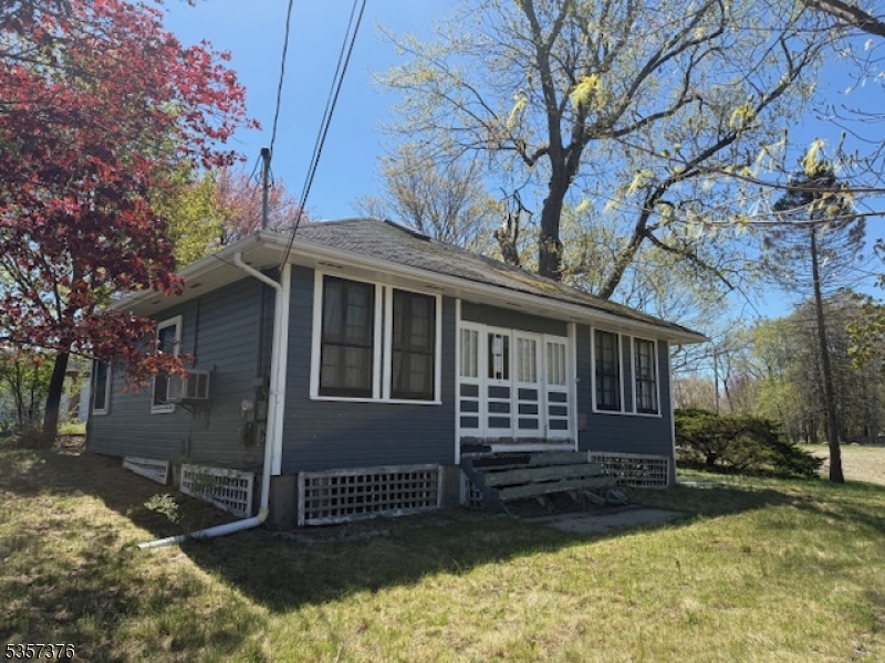 127 E Shore Culver Rd