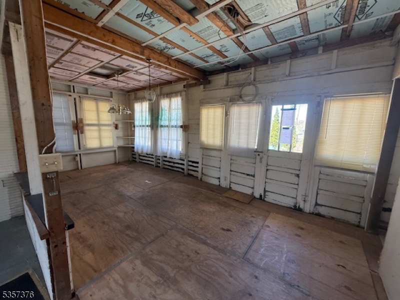 127 E Shore Culver Rd