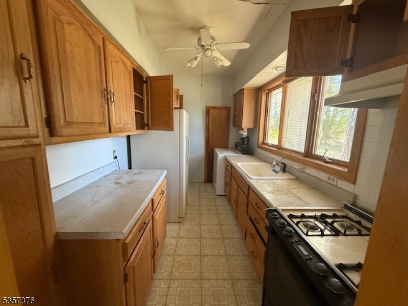 127 E Shore Culver Rd
