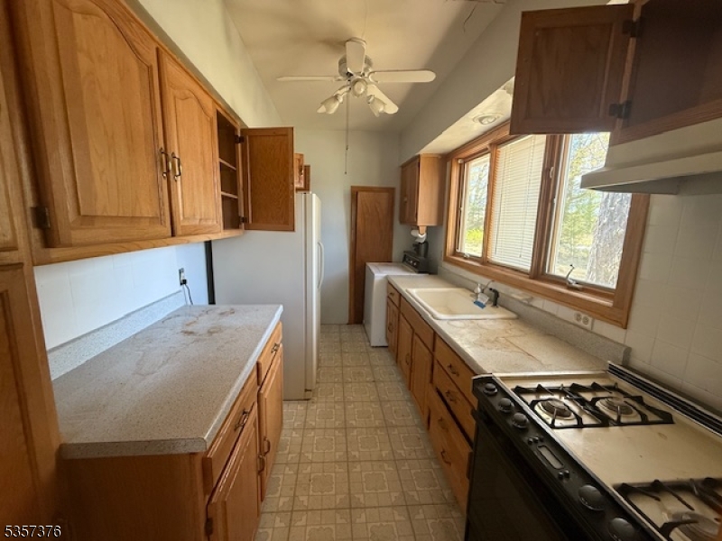 127 E Shore Culver Rd