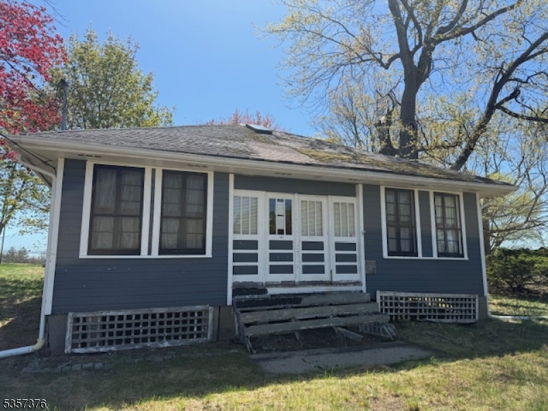 127 E Shore Culver Rd