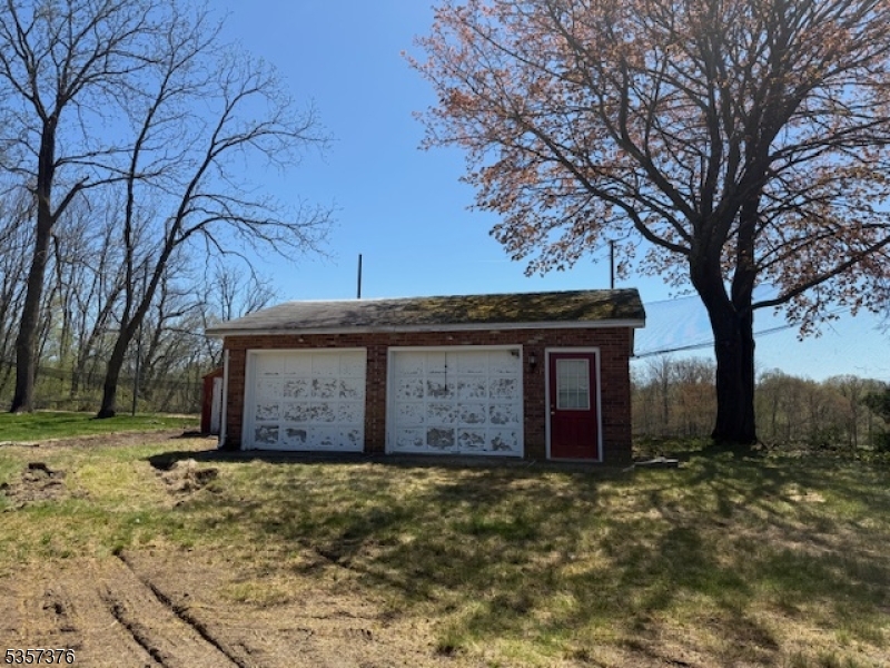 127 E Shore Culver Rd