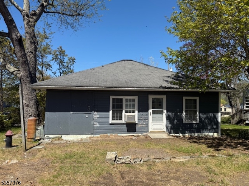 127 E Shore Culver Rd