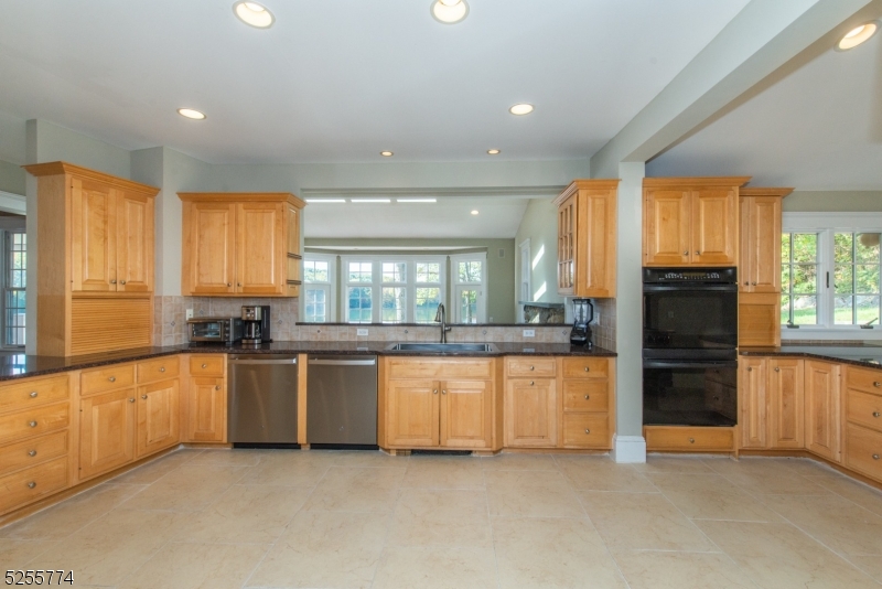 1 Brook Valley Ter