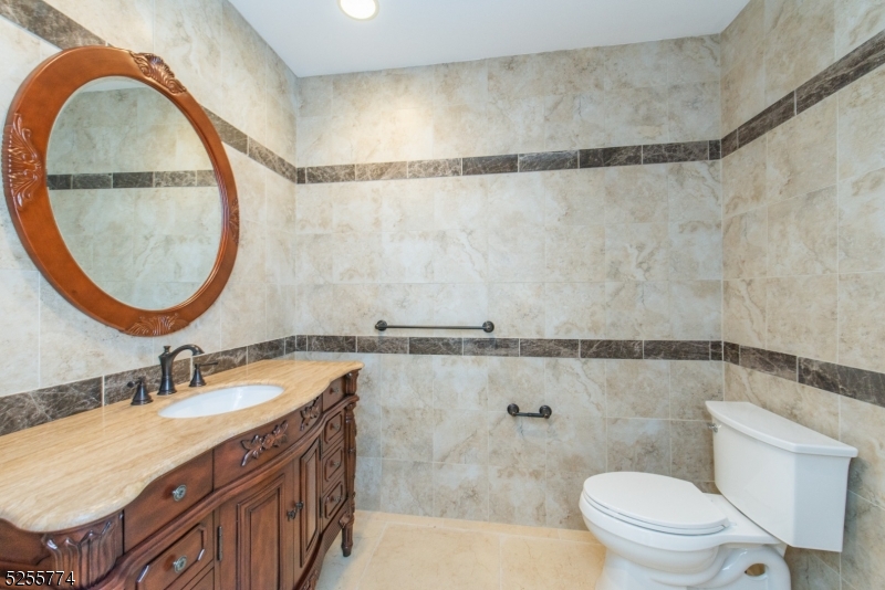 1 Brook Valley Ter