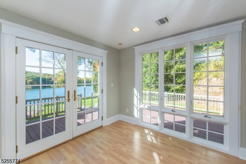 1 Brook Valley Ter