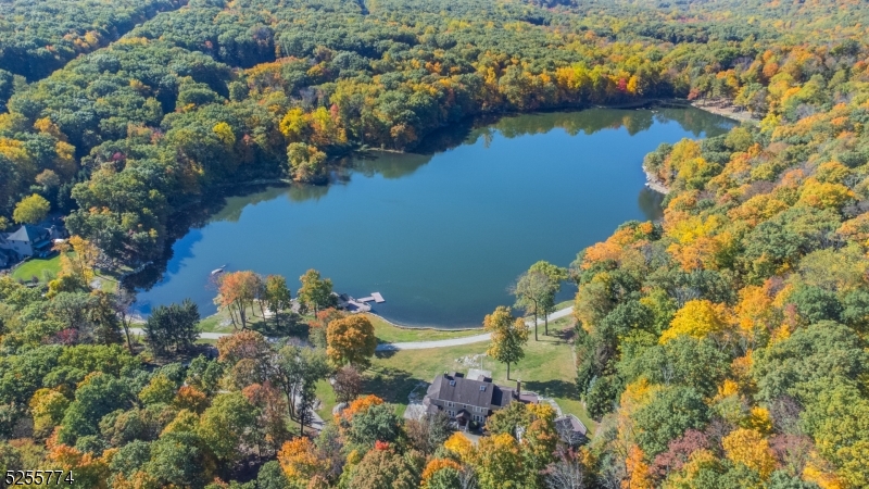 1 Brook Valley Ter