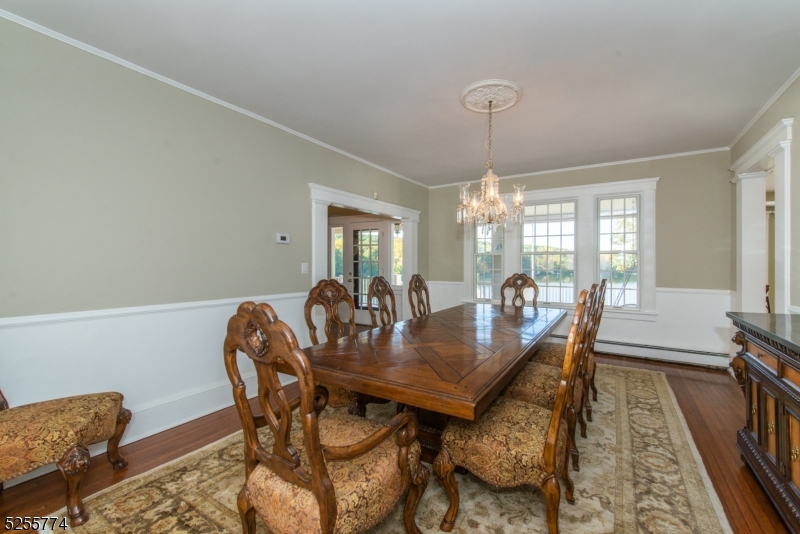1 Brook Valley Ter