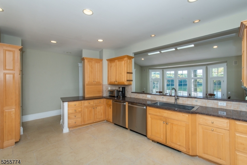 1 Brook Valley Ter