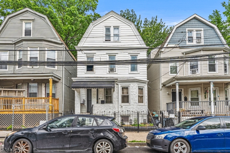 832 S 15Th St