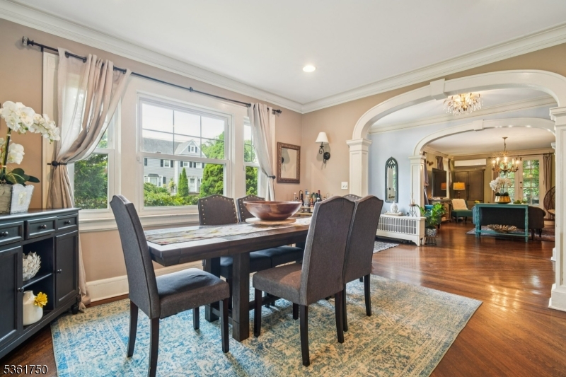27 Fairway Dr