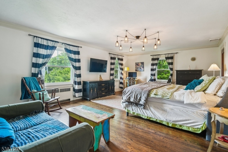 27 Fairway Dr