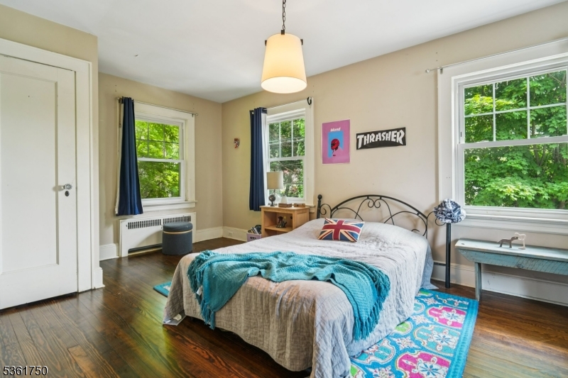 27 Fairway Dr