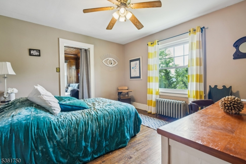 27 Fairway Dr