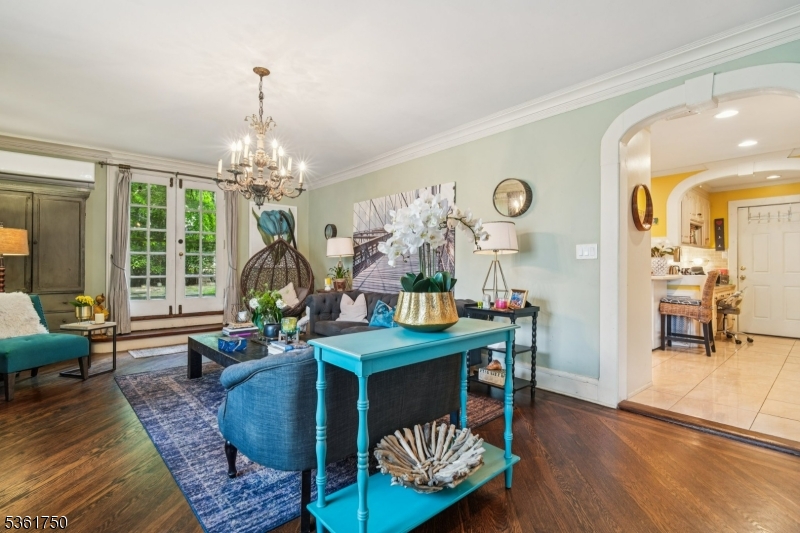 27 Fairway Dr