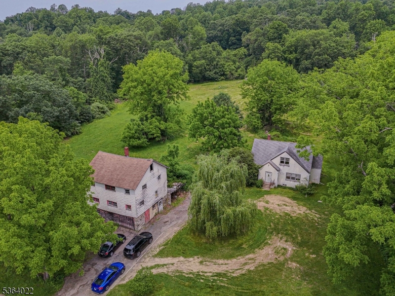 79 Mountain Lake Rd
