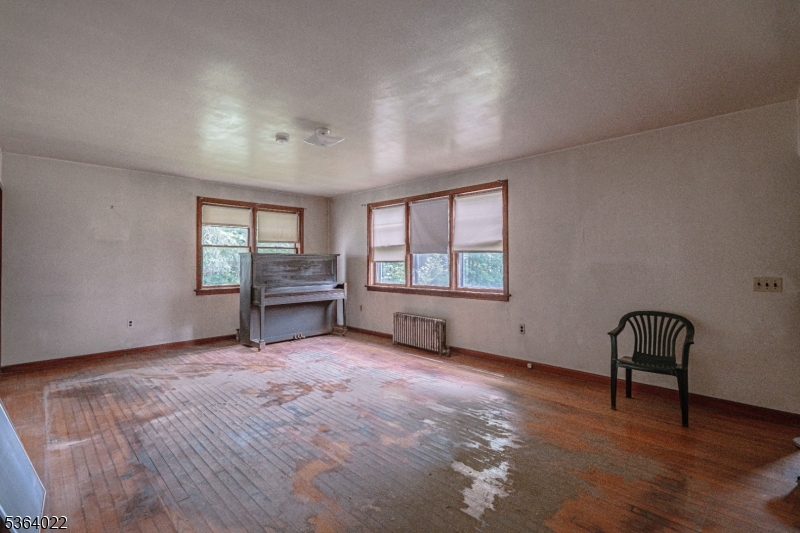 79 Mountain Lake Rd