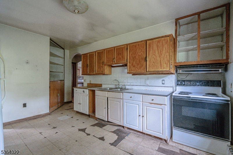 79 Mountain Lake Rd