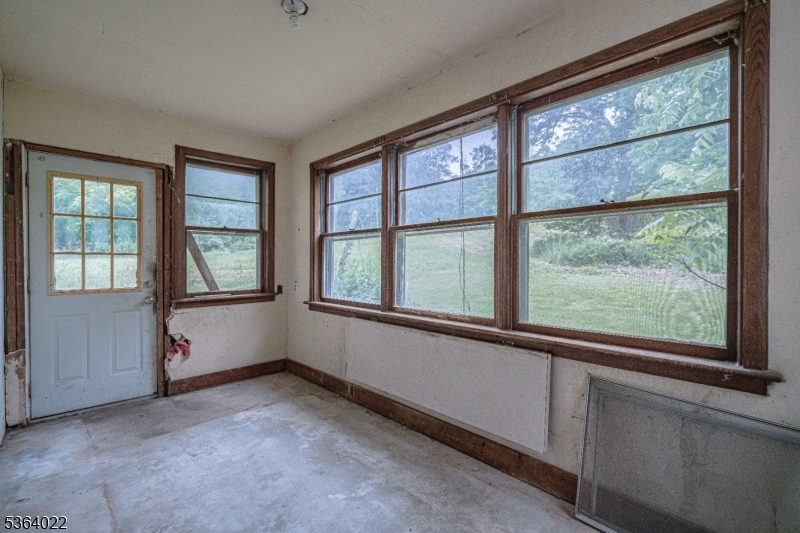 79 Mountain Lake Rd