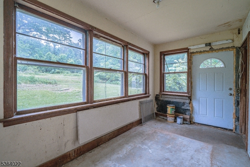 79 Mountain Lake Rd