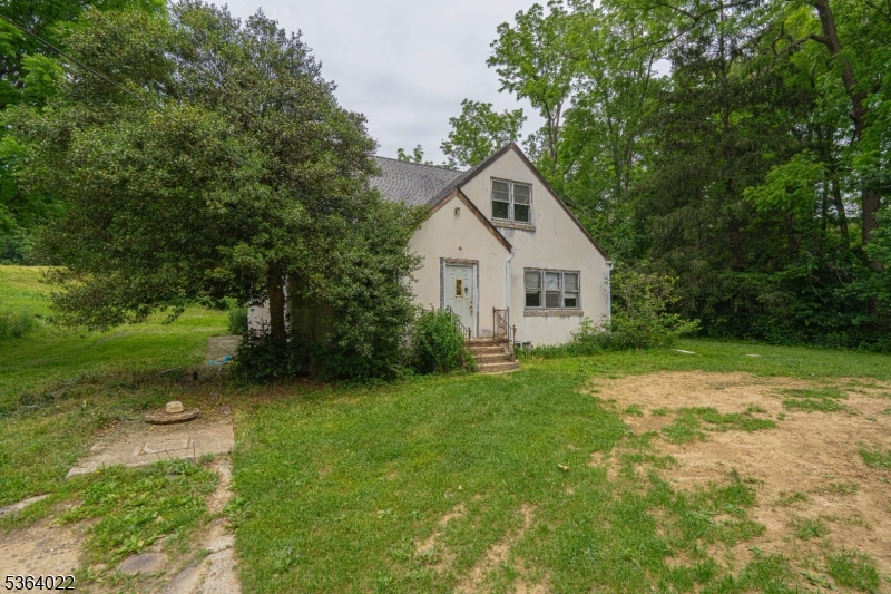 79 Mountain Lake Rd