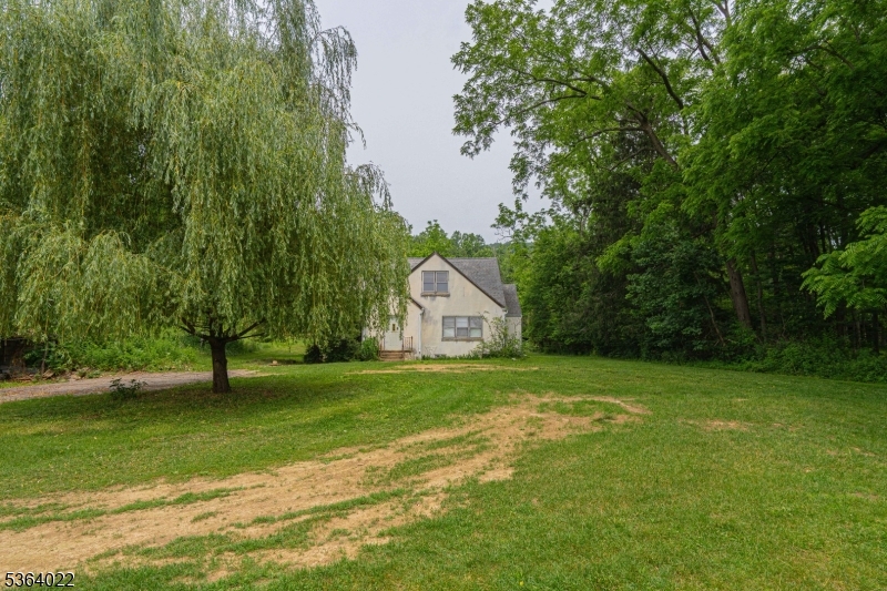 79 Mountain Lake Rd