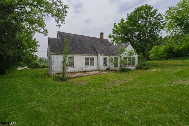 79 Mountain Lake Rd