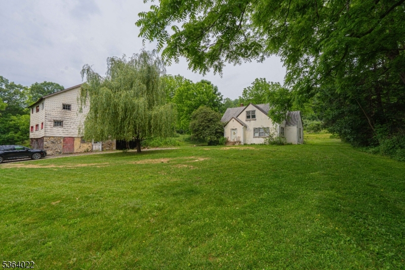 79 Mountain Lake Rd