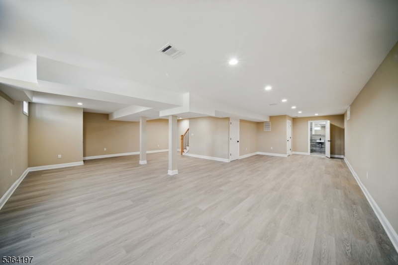 181 Randolph Ave