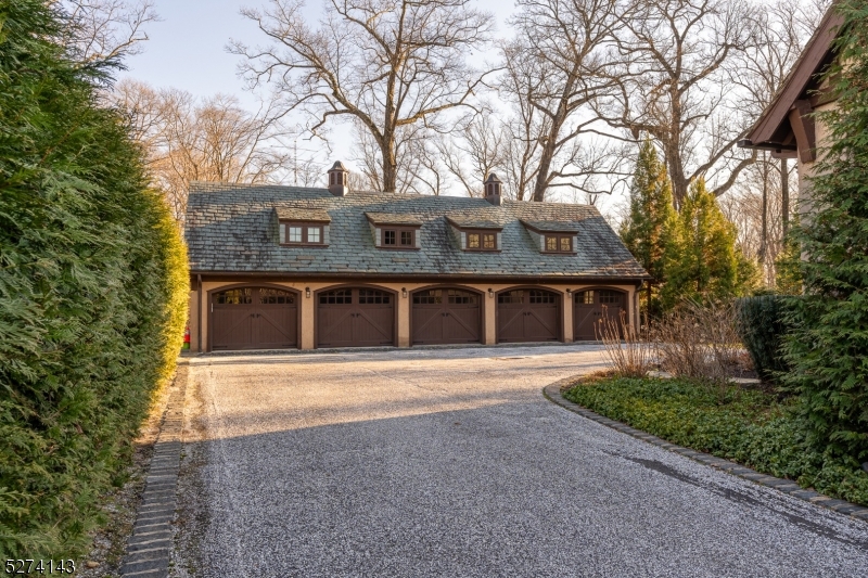 12 Canfield Rd