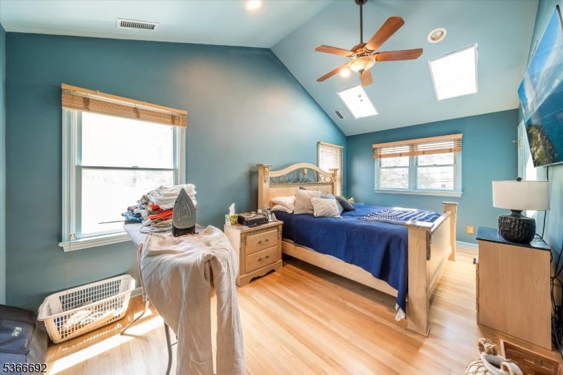 518 Eagle Rock Avenue